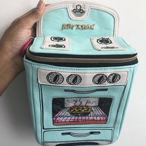 Rare Betsy Johnson oven stove crossbody bag